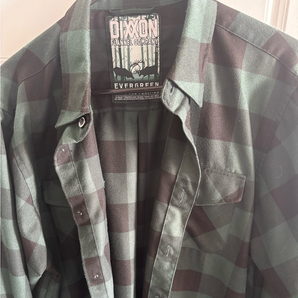 Dixxon evergreen flannel, limited edition. Worn twice.
